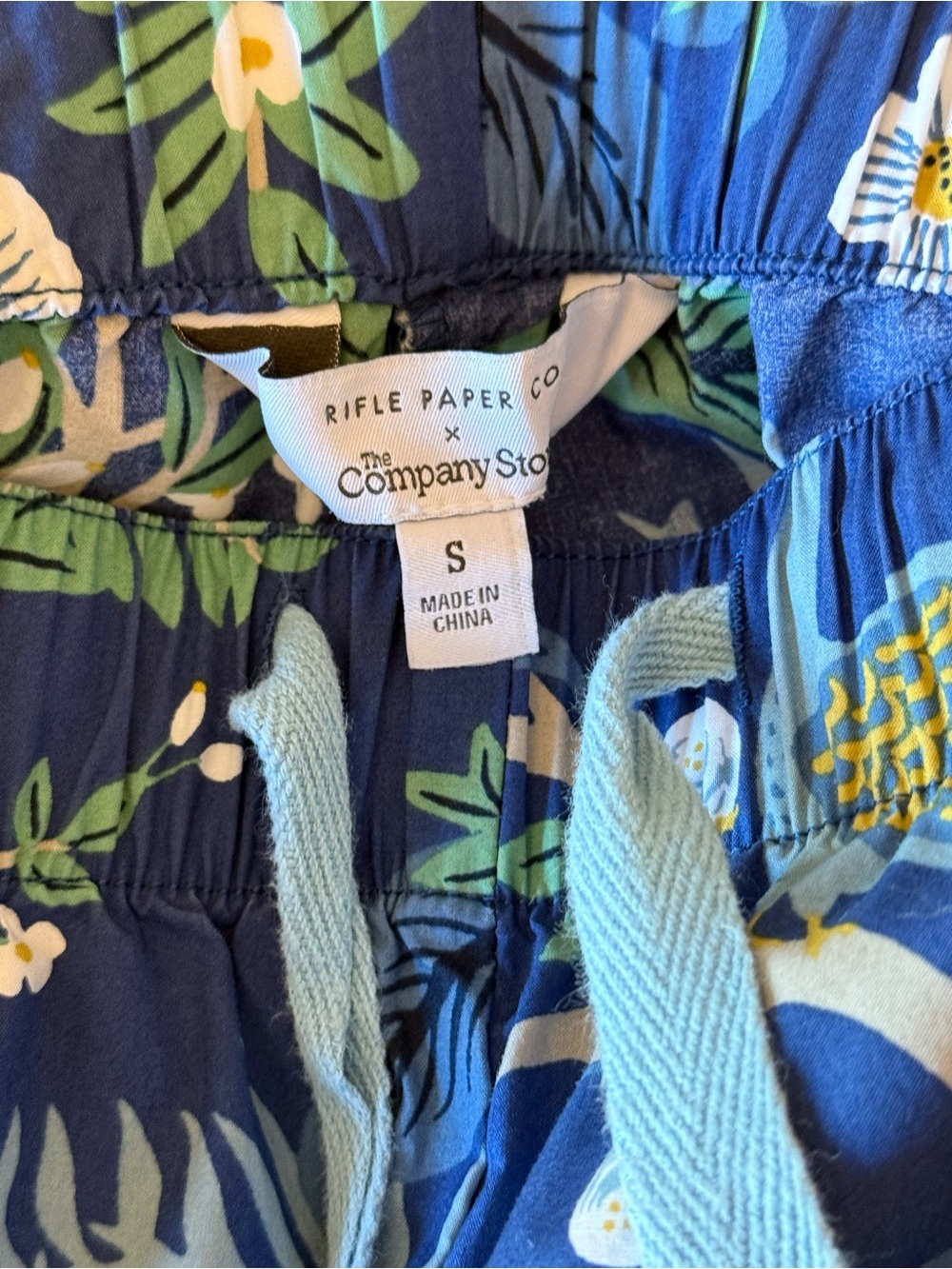 Paper Rifle Company x The Company Store Blue Floral Long-Sleeve Pajama Set Small - Picture 14 of 16
